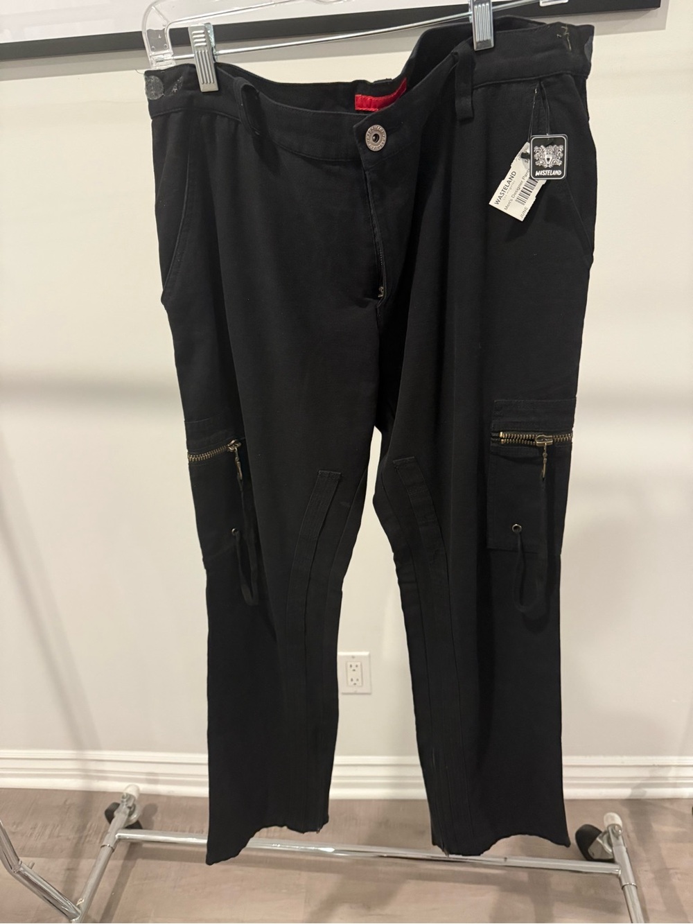 Kiton Men's Black Cargo Pants - Casual Zip Pocket Trousers